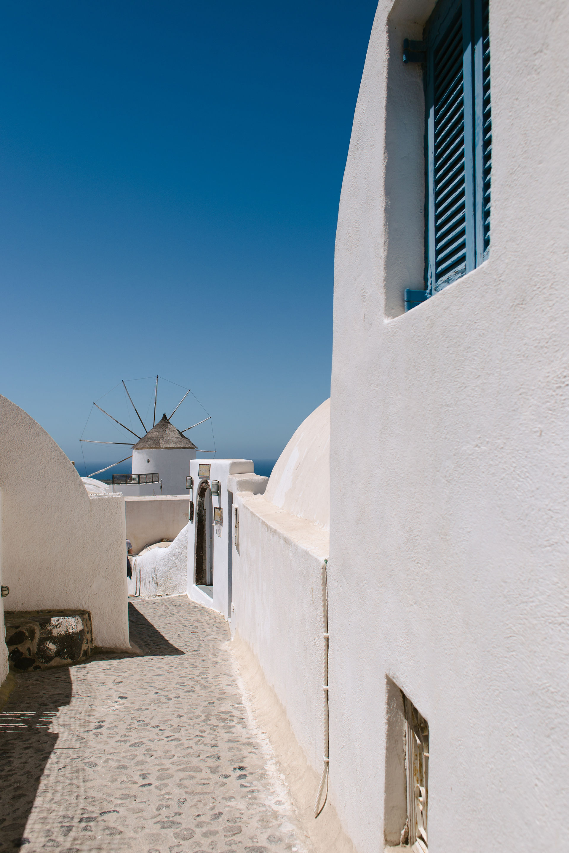 san diego photographer travel in santorini for elopement wedding and portraiture. Destination adventure wedding photography 