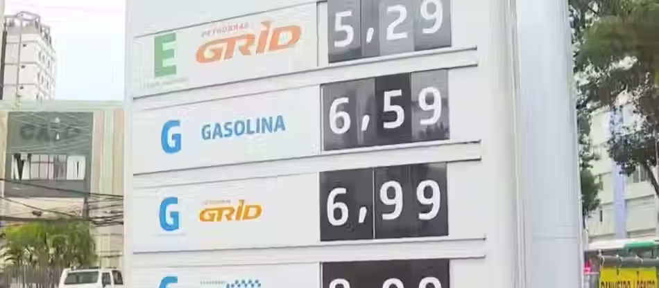 Gasolina chega a R$ 6,99 em postos de Salvador