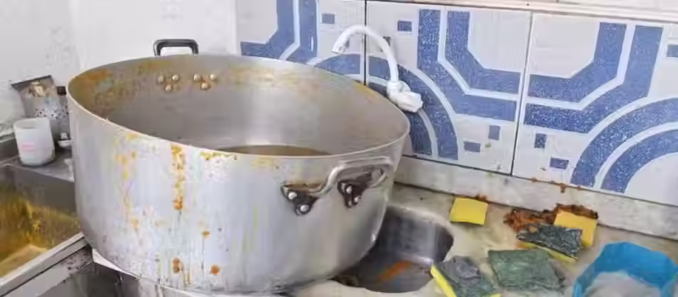 Restaurante da UFBA é interditado após suspeita de intoxicação alimentar