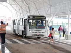 Violência afeta circulação de ônibus em Lauro de Freitas