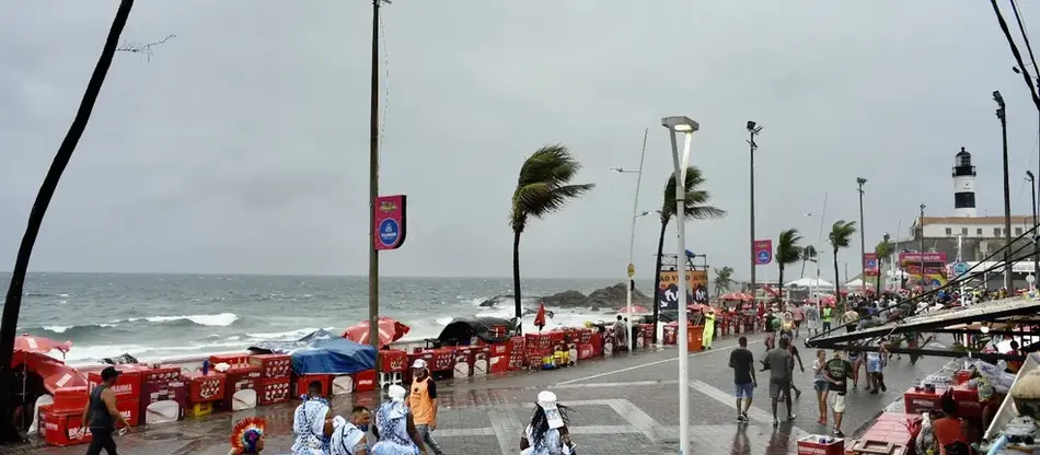 Por que quase sempre chove durante o Carnaval de Salvador?