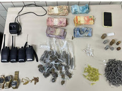 PM apreende drogas, munição e rádios com menor na RMS