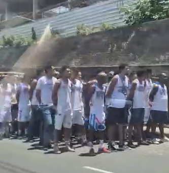 Veja o momento em que mais de 100 integrantes da Bamor são abordados pela PM na Suburbana