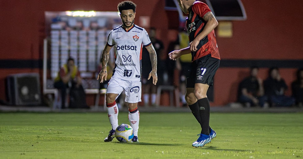 Com desfalques, Vitória enfrenta o forte Athletico-PR neste domingo