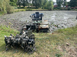 Elimination de Nénuphars dans un étang.