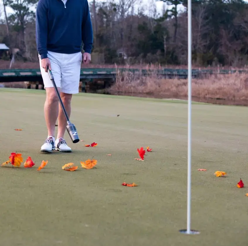 Thumbnail: Golf Breeze – Lightweight Cordless Stick Blower