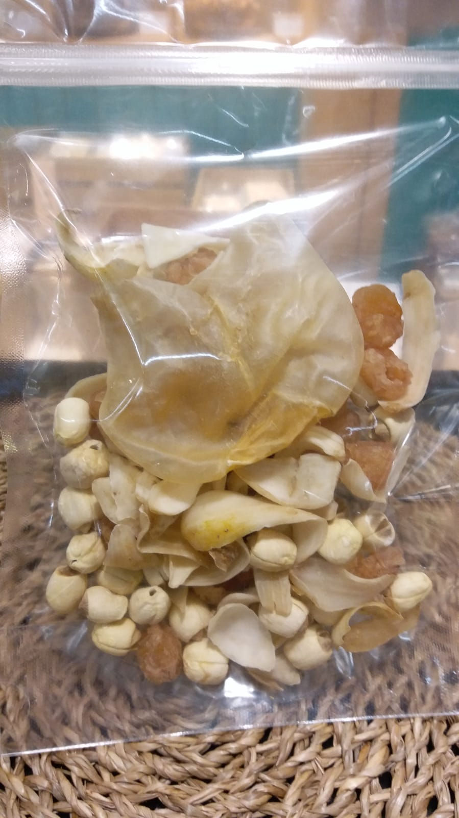 雞泡膠湯包(調理子宮)4碗份量
