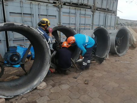 Técnicos de CELEC EP Termopichincha garantizan la disponibilidad de los motores en la Central Santa