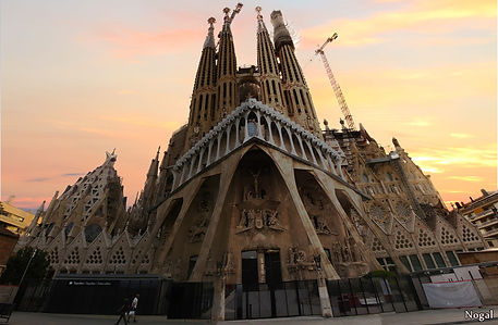barcelona sagrada familia mochileiros