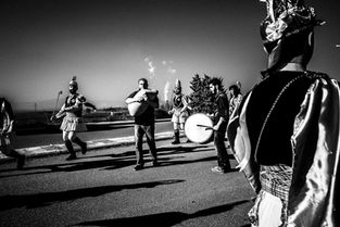 Κοτσαμάνια (Μωμόγεροι) στον Τετράλοφο Κοζάνης, του Γιώργου Τατάκη