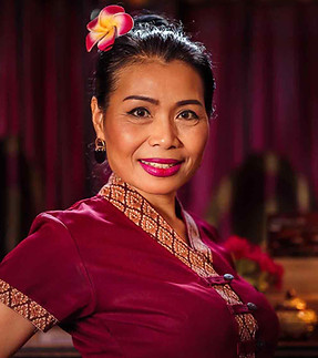Unser freundliches Team bei Amazing Thai – Leidenschaftlich und fachkundig in der Kunst der Thai-Massage.