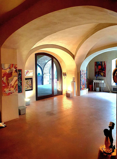 Pablo T art gallery