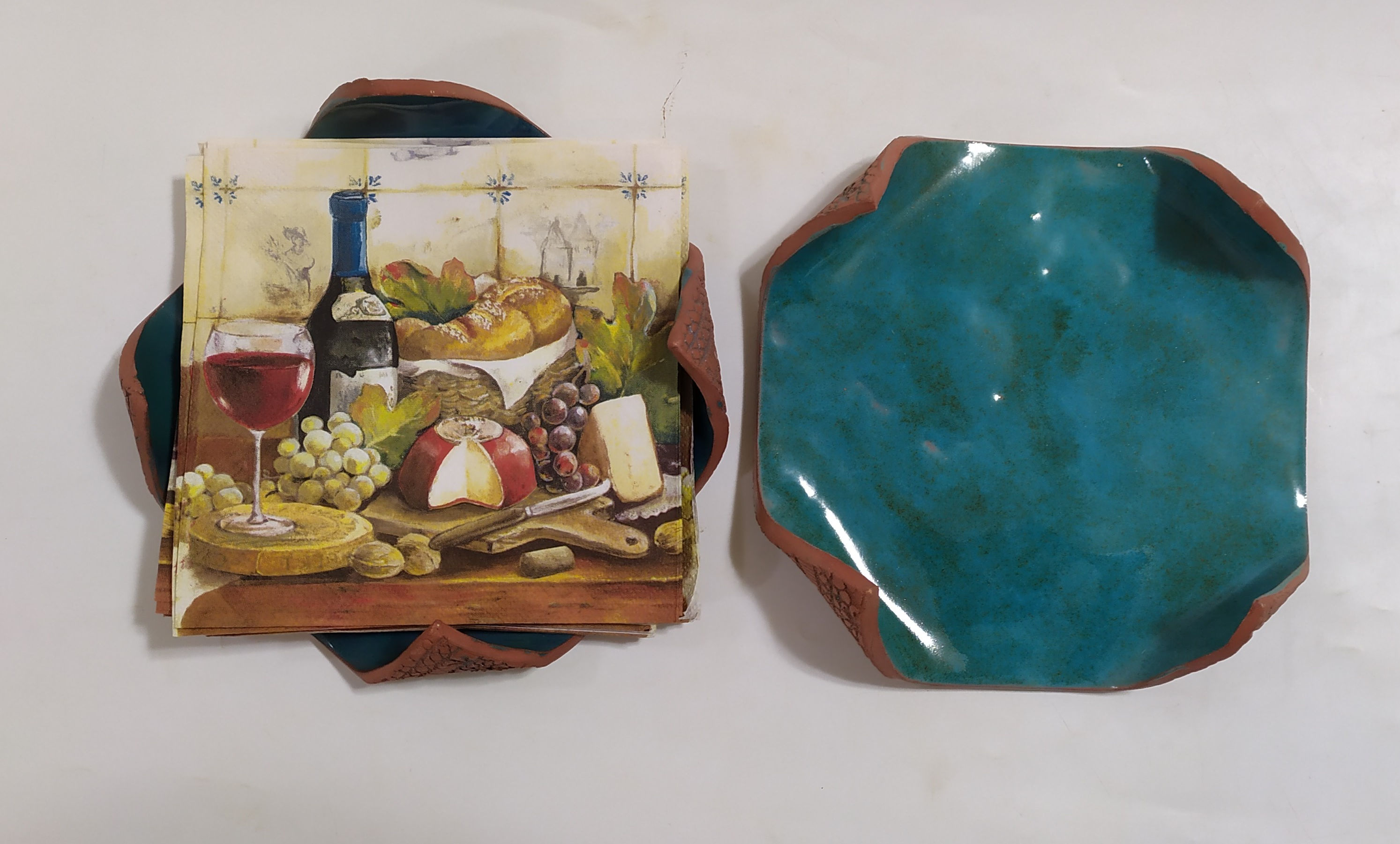 מחזיק מפיות טורקיז