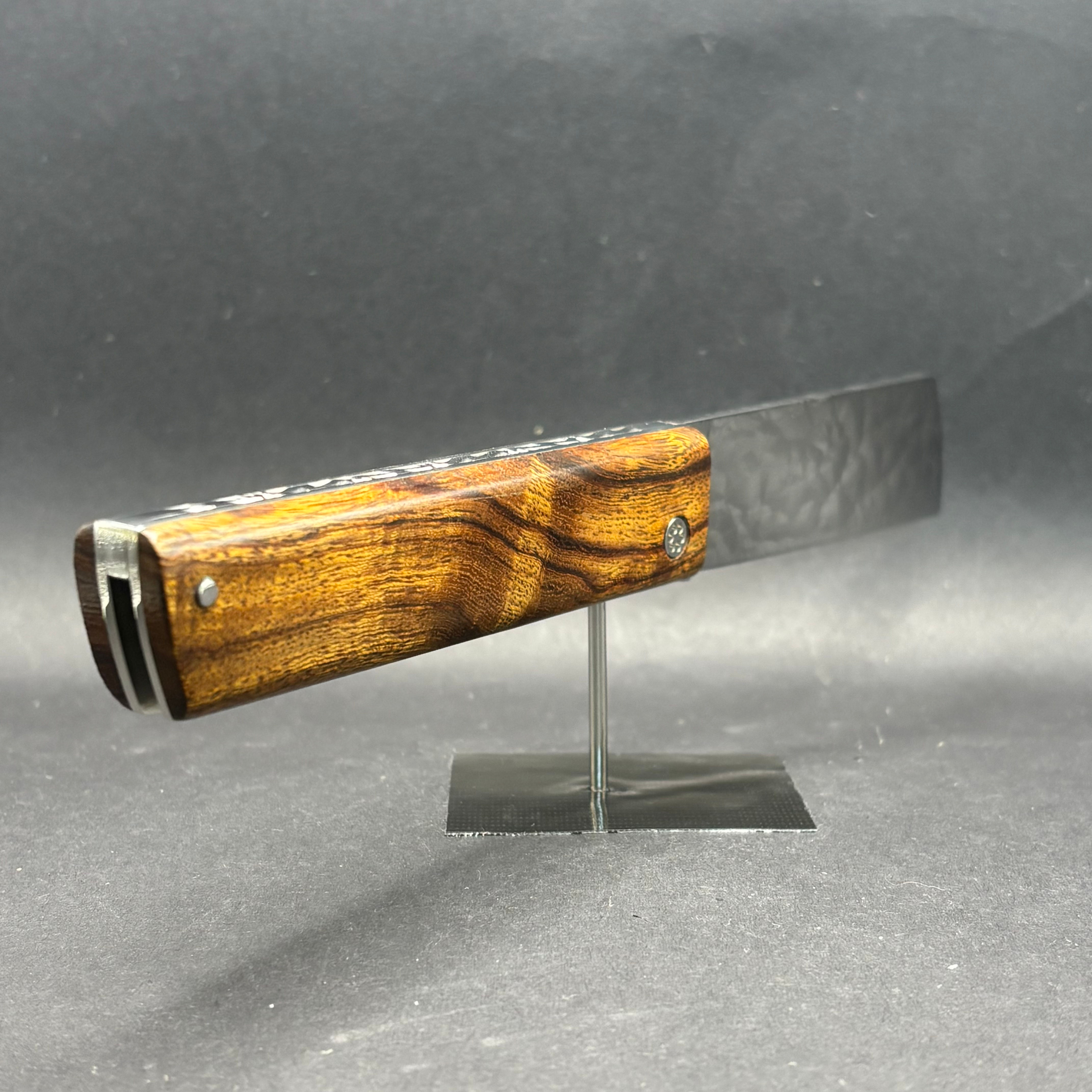 SNARD (by L’Olonnois) Loupe de bois de fer d’Arizona Cristal Steel