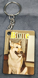 Key chain featuring a dog and the name Biene. Created by Sylvia V's Creation.