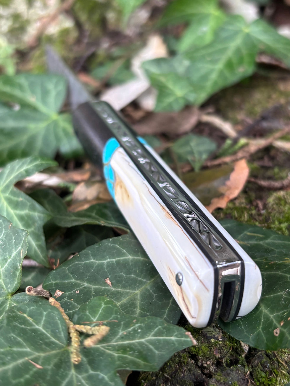 Miniature : OLONNOIS Ivoire de Phacochère Turquoise Ébène et  Damas