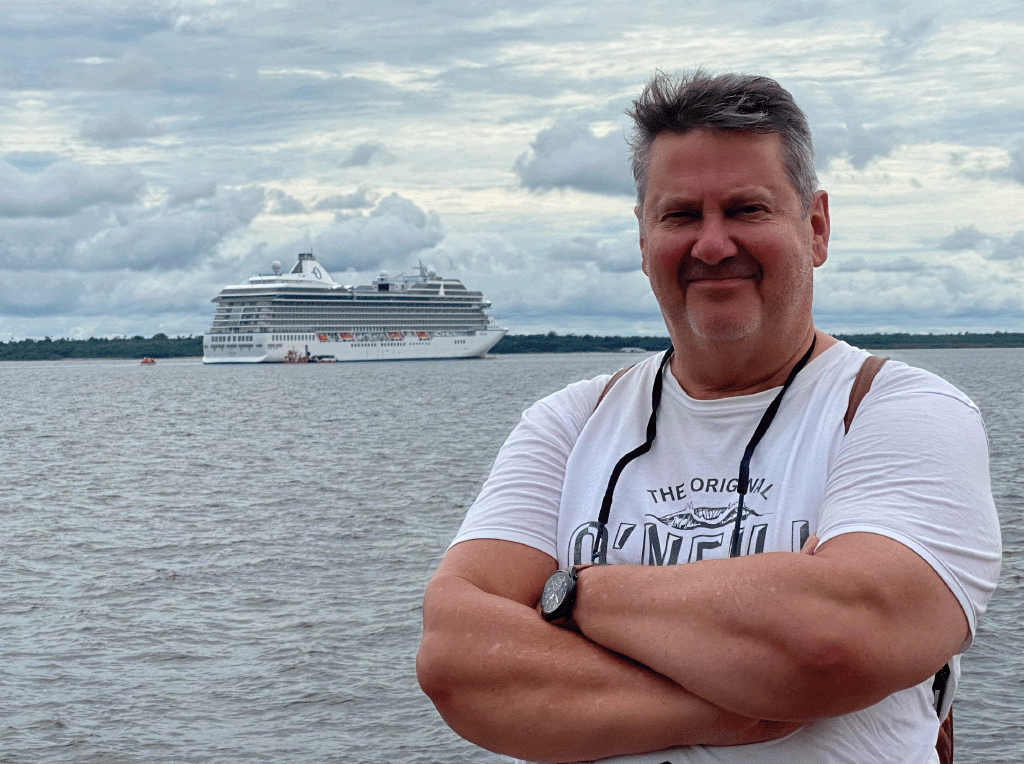 Wim at Manaus near Amazon river with MS Riviera
