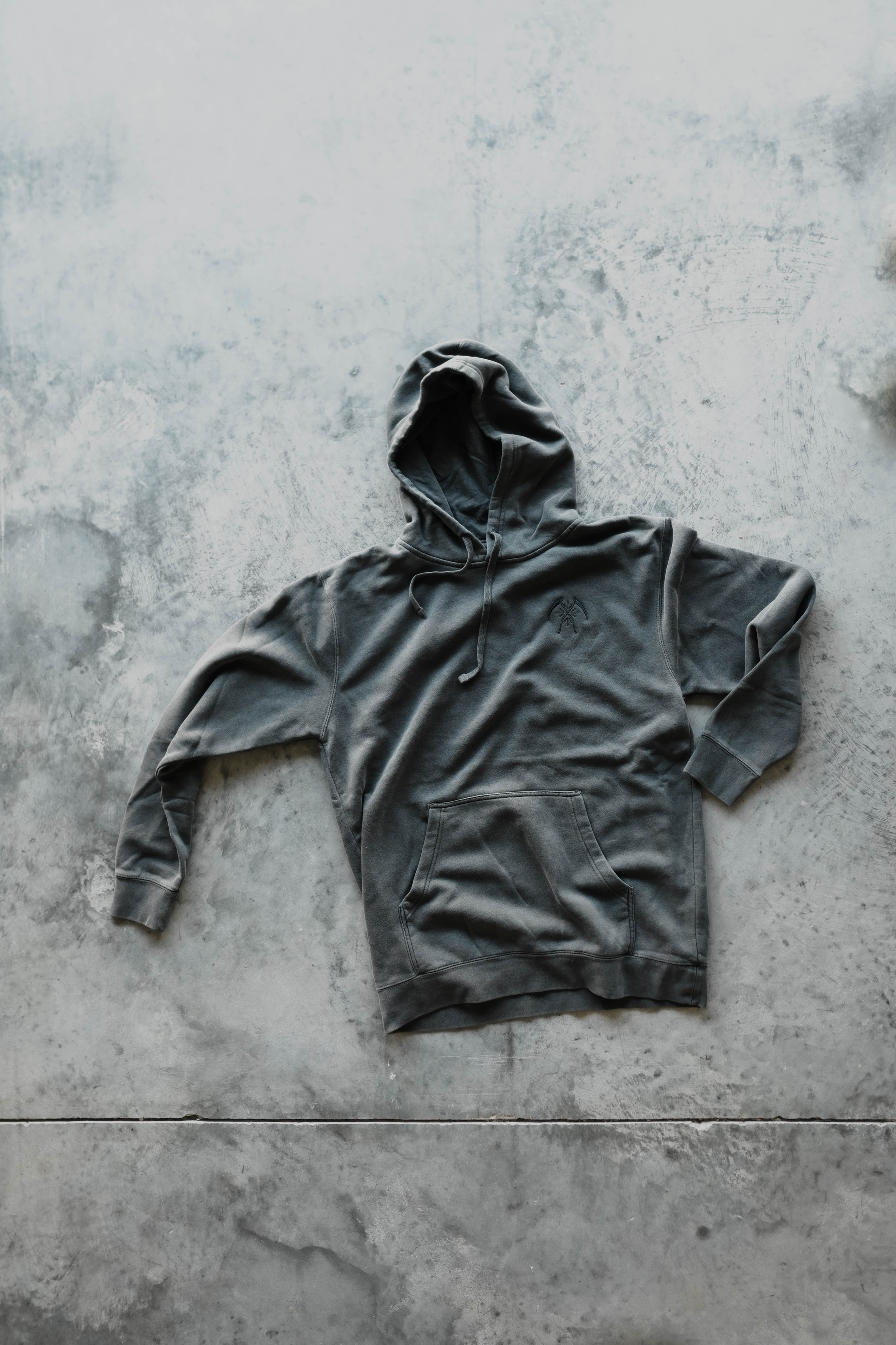 SCYTHE HOODIE (EMBROIDERED / PIGMENT BLACK)