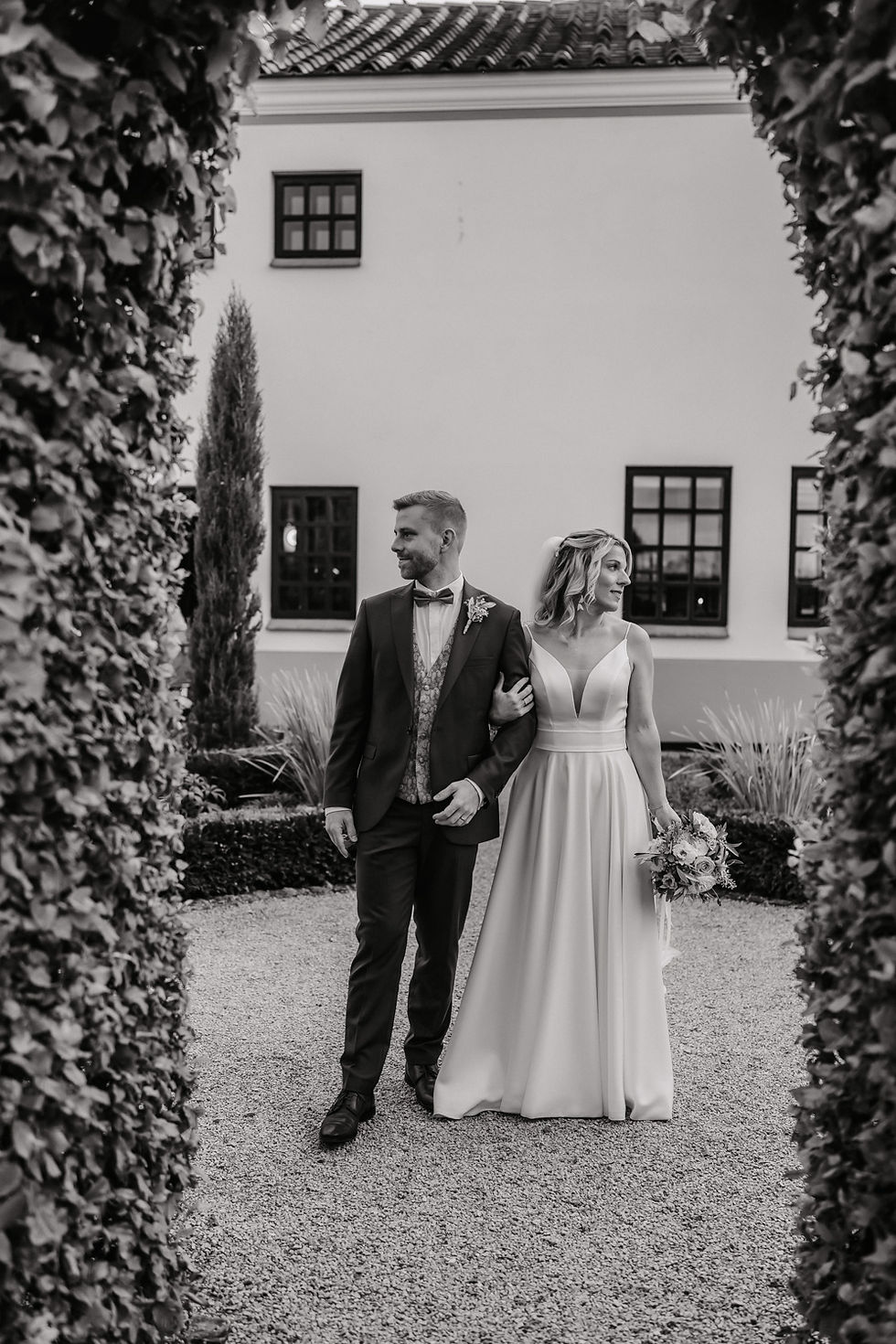 Hochzeitsreportage-M&M-Villa-Borg-Saarland-modern-wedding-Hochzeitsfotografie-Saarland-Len