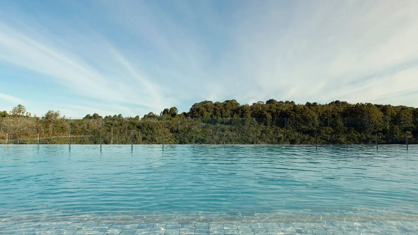 Ambiente do AcquaMotion, parque aquático de Gramado indicado para os dias frios da serra
