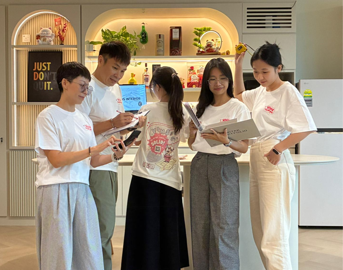 Design Confirm Solid White Tee