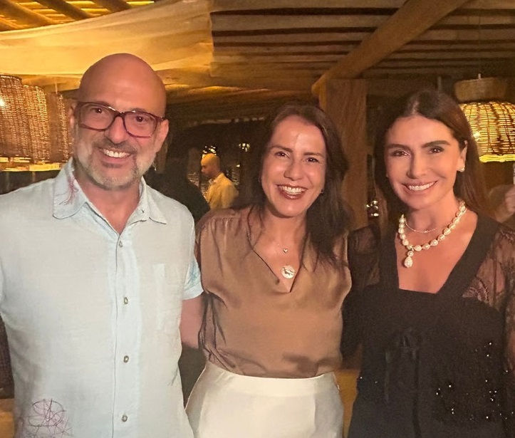 Fábio Coelho, sócio do Vila Medí com a empresária Silvia Araujo e a atriz Giovanna Antonelli Foto Connectors