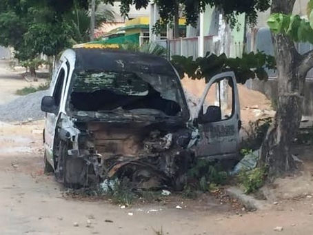 Lei que autoriza a remoção de carros abandonados em Linhares aprovada em 2015 está sendo executada e
