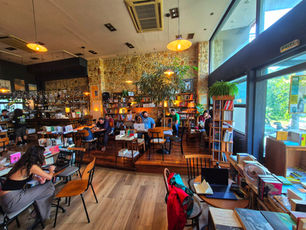  אתונה קפאין-פסטיבל קפה, בתי קפה מיוחדים ומשולבים בחנויות ספרים וקונספט