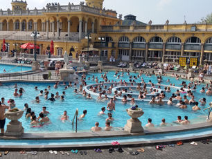 מסיבת מים-בודפשט