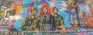 לטייל בין גרפיטי של "חרבות ברזל"