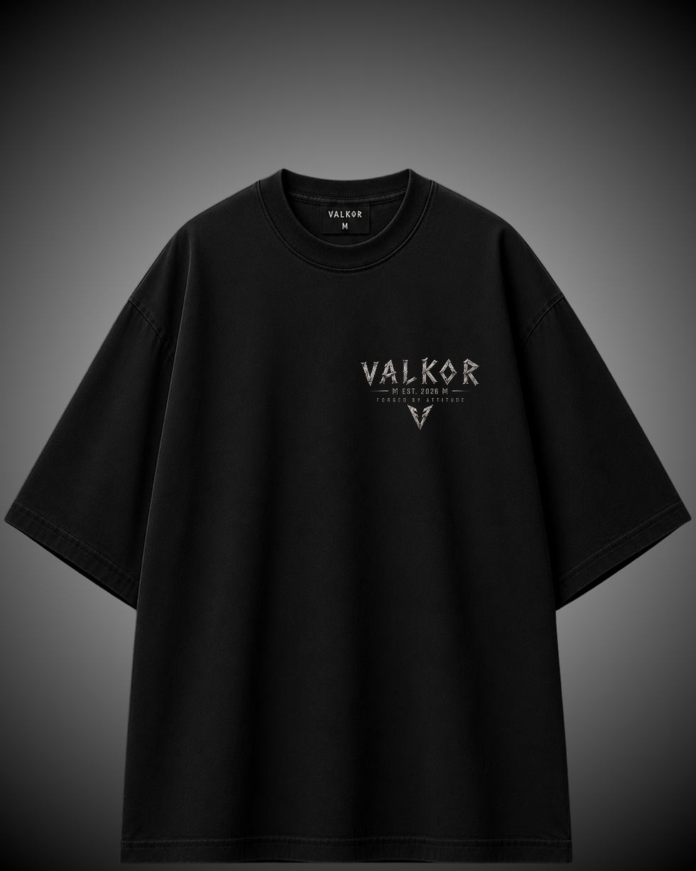 Miniatura: Camiseta Oversized Valkor preta com estampa no peito
