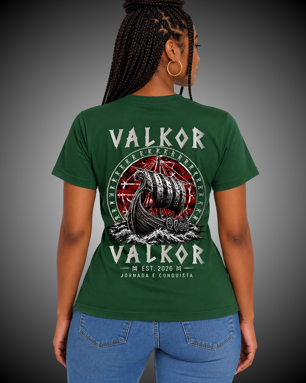 Versão de costas da Camiseta Feminina Valkor Essential verde.