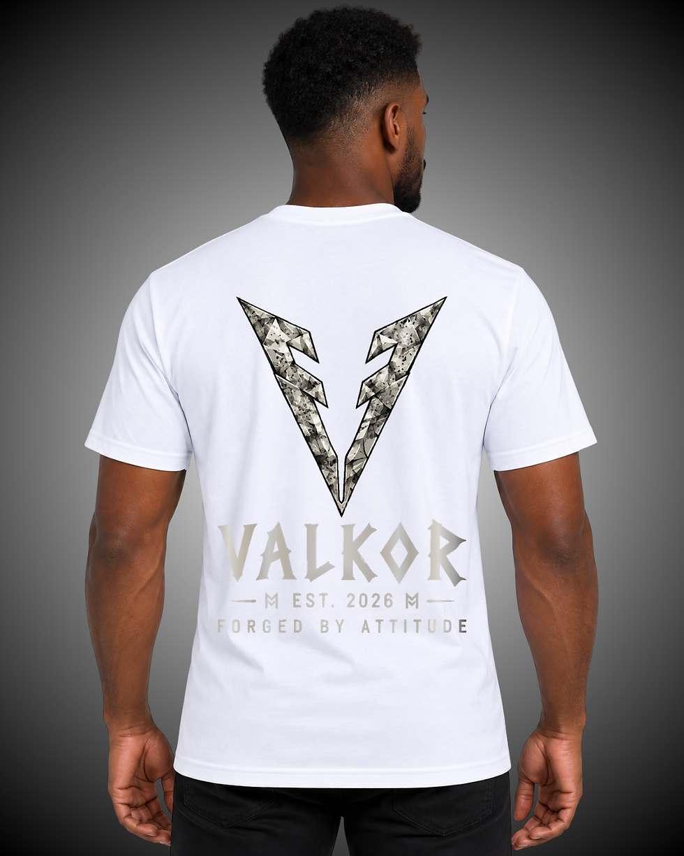 Versão branca da Camiseta Valkor Essential Masculina