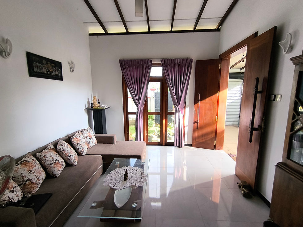 Thumbnail: ජුම්බුරලිය හි විශාලතම වෙළඳපොළ