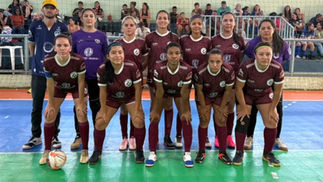 A Equipe Entre Amigas em Paraiso das Águas: Uma Jornada de Sucesso e Superação