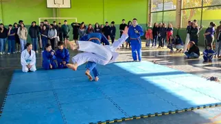 Apresentação de Judô na Escola Estadual Professora Creuza Apa Della Coleta