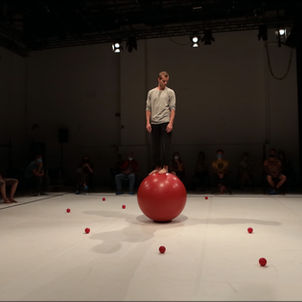 Premiere 'Absurd Hero'