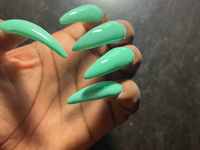 Did my nails ☺️ the extra polish gone wash off in the shower 😂💅🏾