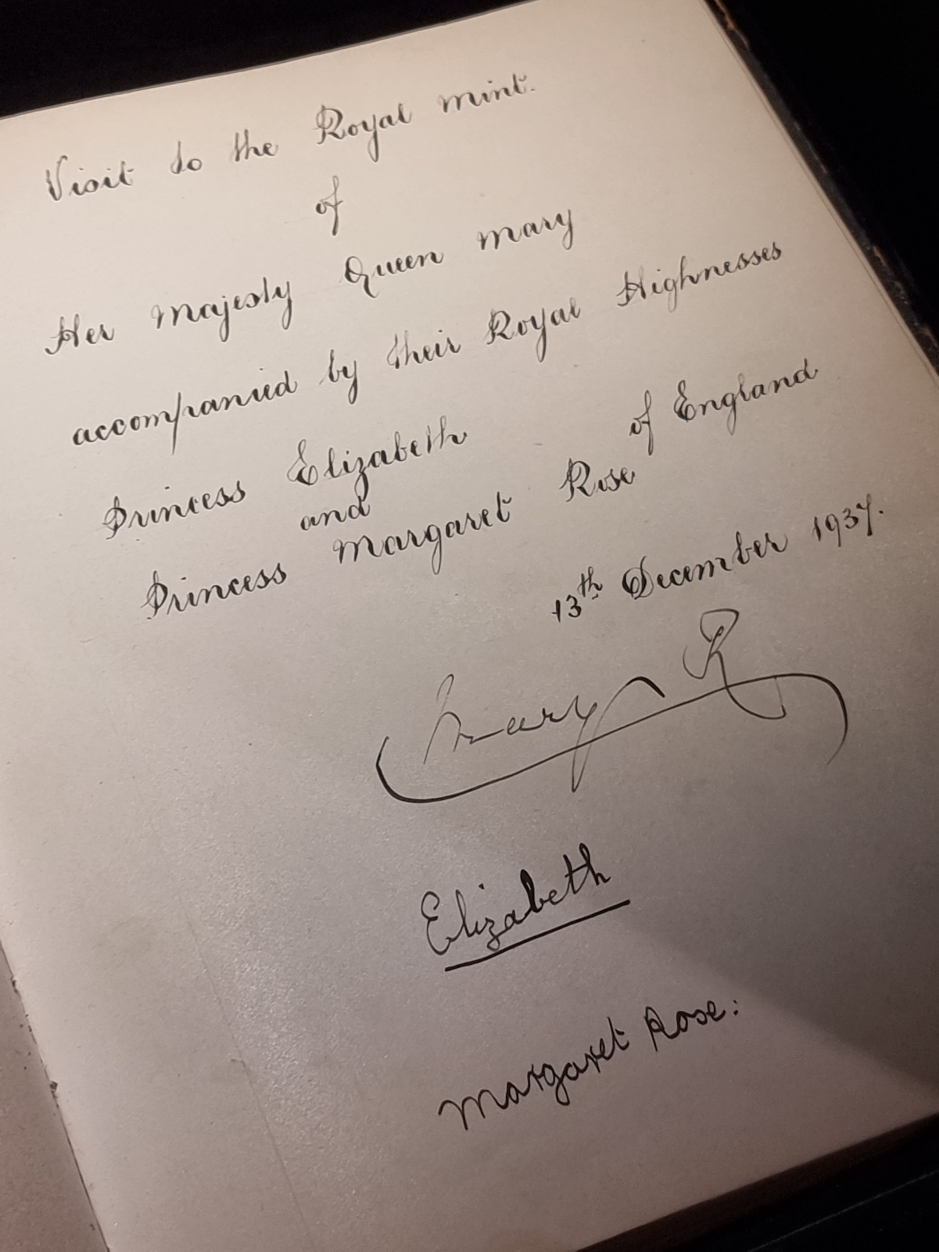 letter signed by Queen Elizabeth II