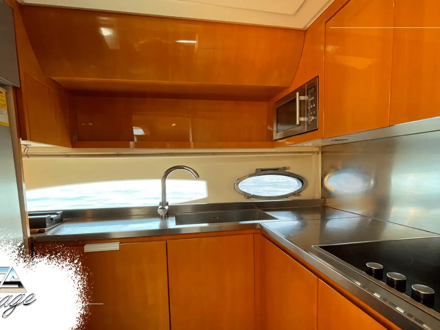 savage yacht charter cartagena yacht rental 11.webp