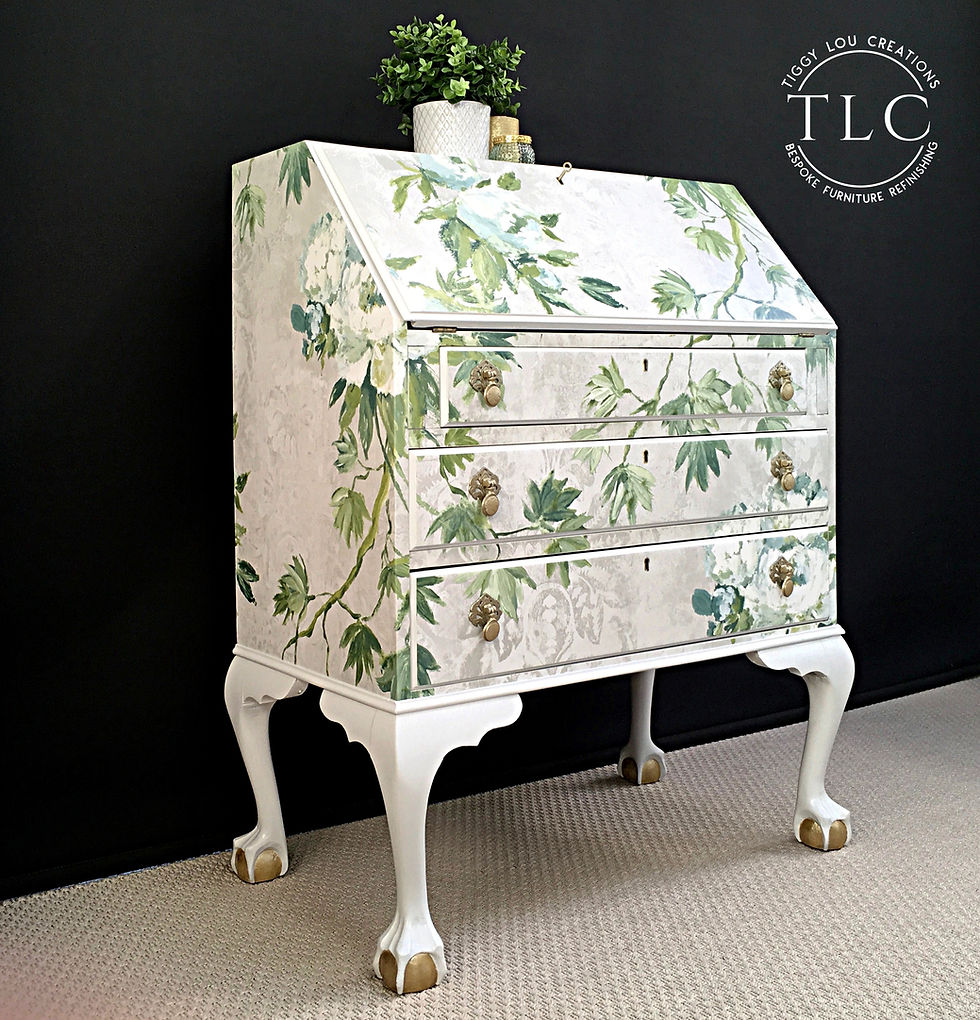 Thumbnail: Decoupaged Bureau, Writing Desk
