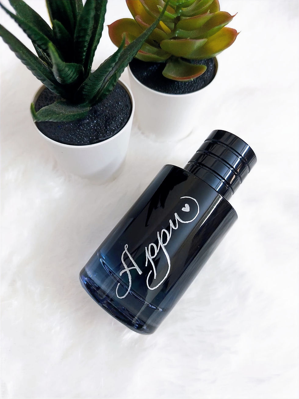 Thumbnail: Personalised perfume bottle engraving with couple names in elegant script