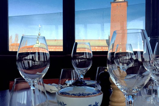 tablecloth drottningholm 1.jpg