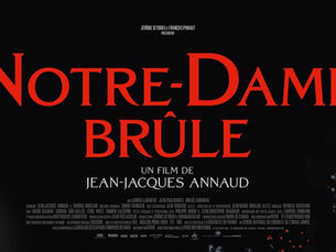 Notre-Dame brûle