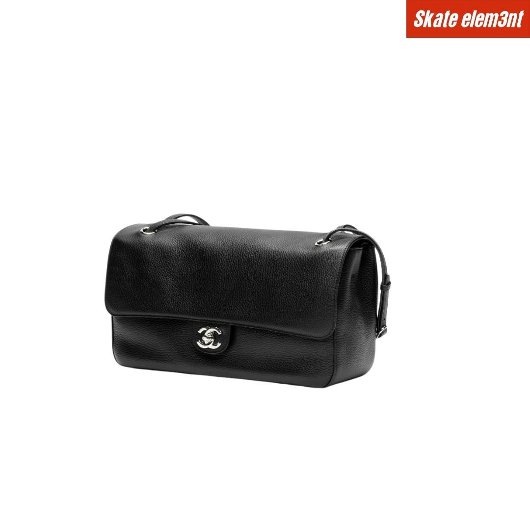 WBAG CHNL '35 MAXI FLAP LTH'