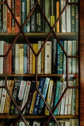 spacious apartment in Newport