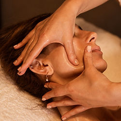 Lifting Japonés Facial Hanshu en Japanese Head Spa Bogota