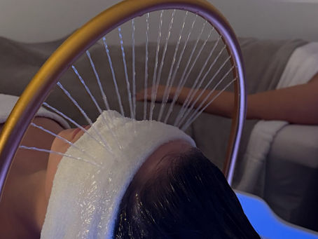 Spa capillare vs trattamenti tradizionali: qual è la scelta migliore per i tuoi capelli?