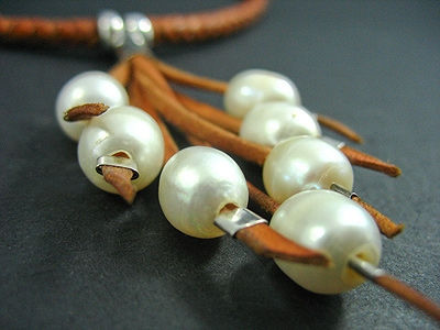 Thumbnail: Plaited Necklace with 7 Fresh Water Pearl Necklace