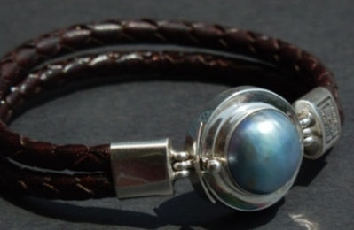 Thumbnail: Silvery Blue Mabe Pearl set in Sterling Silver